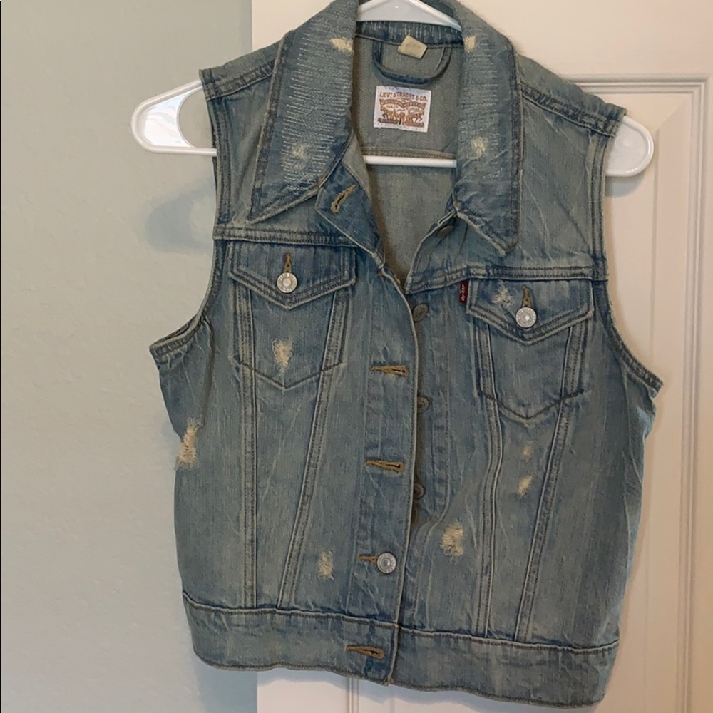 NEVER WORN Levi’s Jean Vest